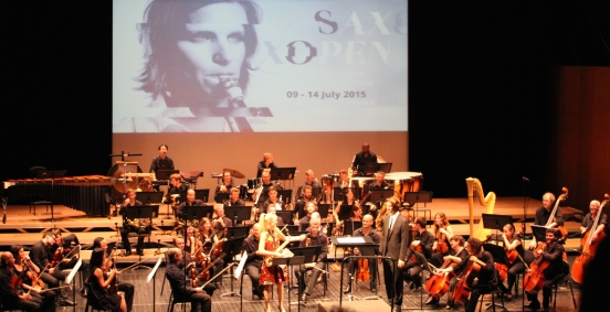 Diana performing with acclaimed Mulhouse Symphony Orchestra Photographer: Jason Hawkins